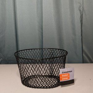 Black Round Vinyl-Coated Wire Basket